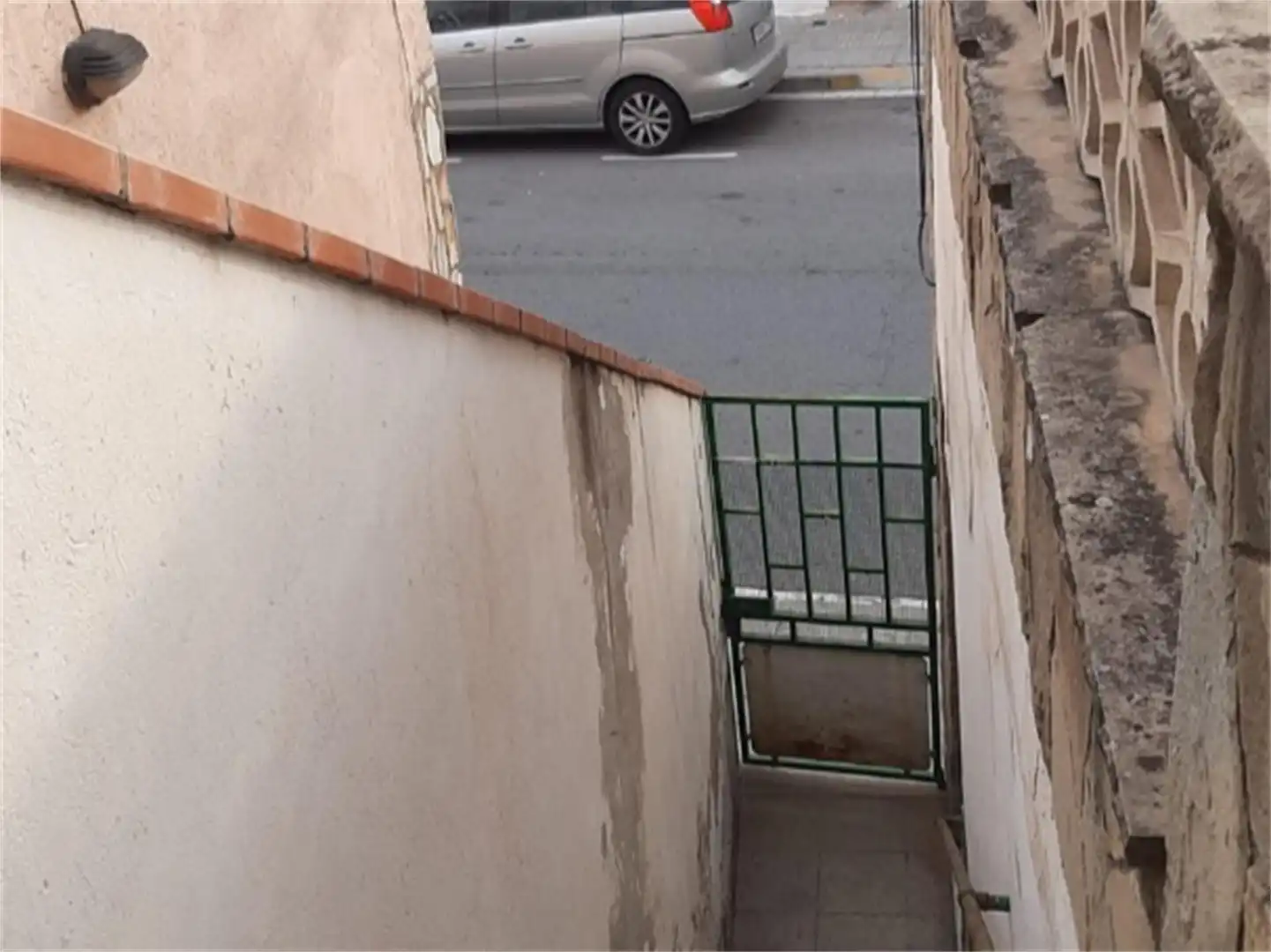Duplexes for sale in Carretera Fuente de la Encina, S/n, Can Franquesa Balcony of Duplexes for sale in Santa Coloma de Gramenet with Air Conditioner, Terrace and Balcony