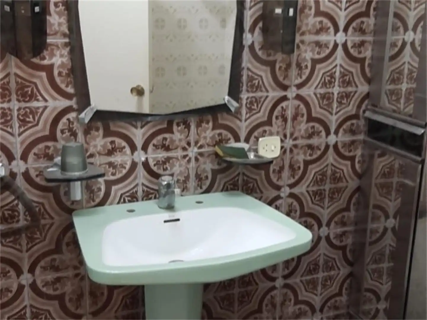 Duplexes for sale in Carretera Fuente de la Encina, S/n, Can Franquesa Bathroom of Duplexes for sale in Santa Coloma de Gramenet with Air Conditioner, Terrace and Balcony