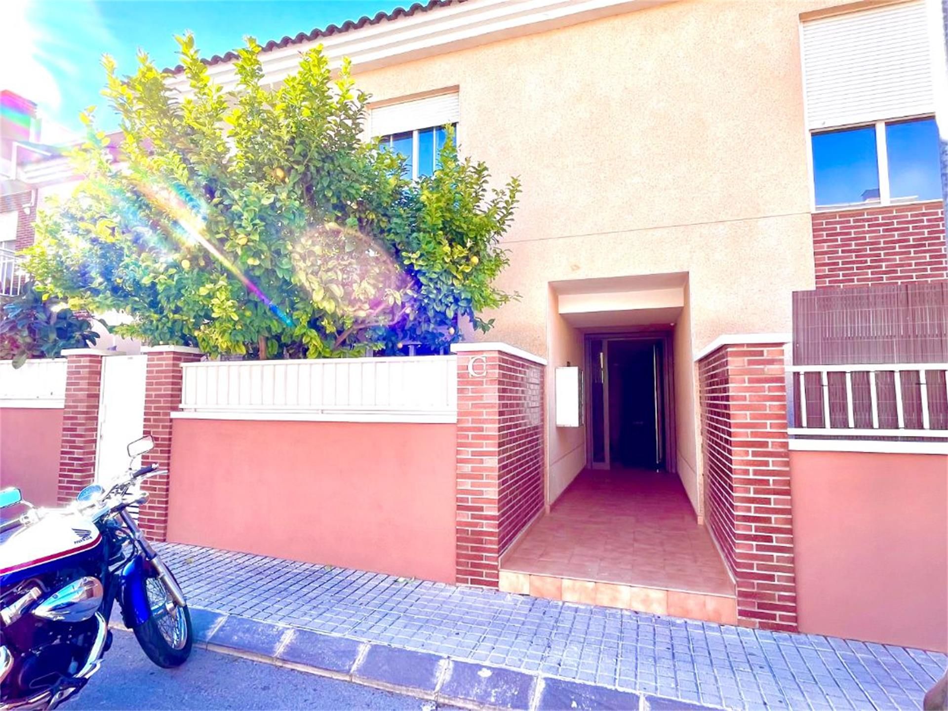 Exterior view of Single-family semi-detached for sale in Petrer  with Private garden, Storage room and Furnished