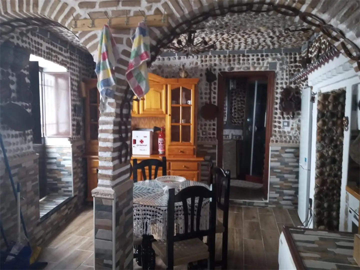 Casa adosada en venta en Calle Calle de Doctor Andres Muñoz, 28, Cazalla de la Sierra Cocina de Casa adosada en venta en Cazalla de la Sierra con Aire acondicionado y Terraza