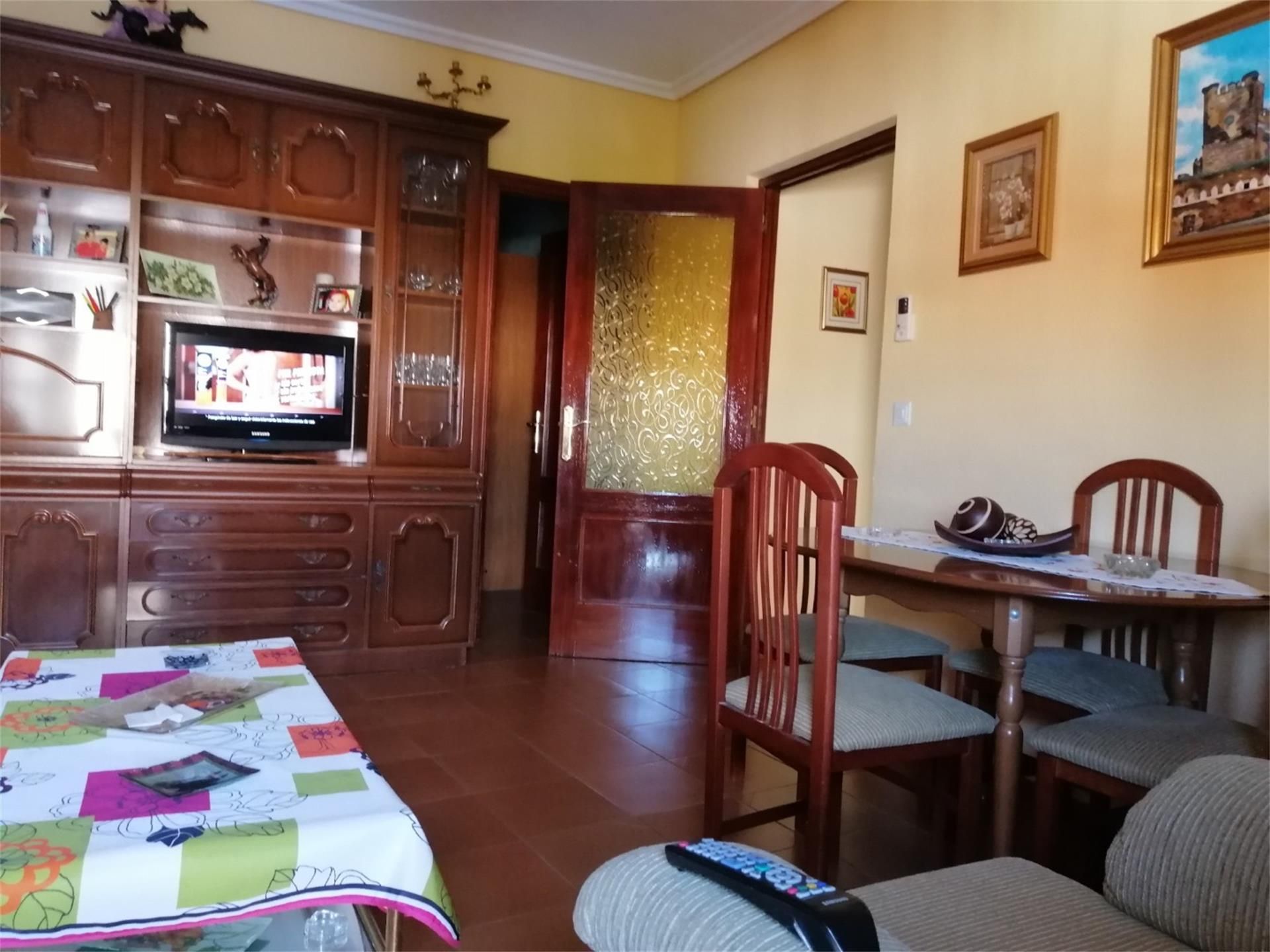 Sala d'estar de Pis en venda en Monroy amb Calefacció, Terrassa i Moblat