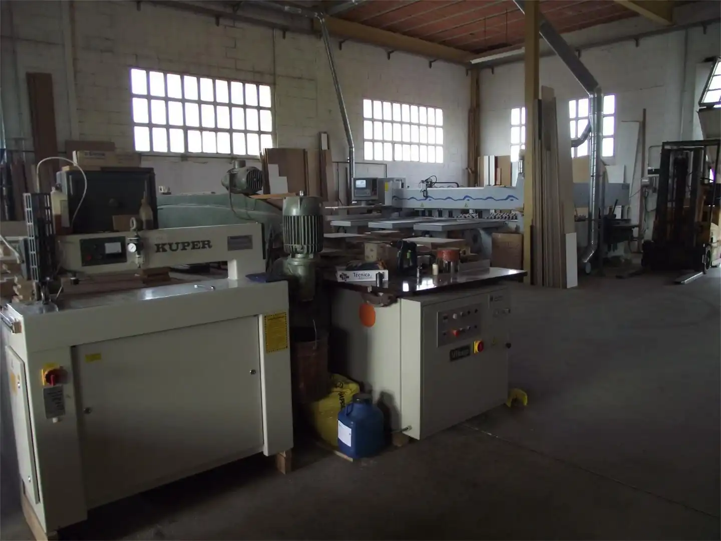 Nave industrial de alquiler en Carrer Cingles de Bertí, 40, Sant Feliu de Codines Nave industrial de alquiler en Sant Feliu de Codines con Aire acondicionado, Calefacción y Amueblado