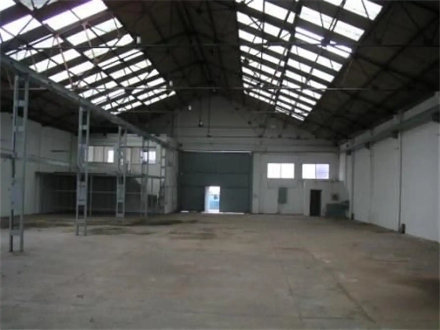 Industrial buildings for sale in Castellón de la Plana / Castelló de la Plana  with Air Conditioner, Heating and Furnished