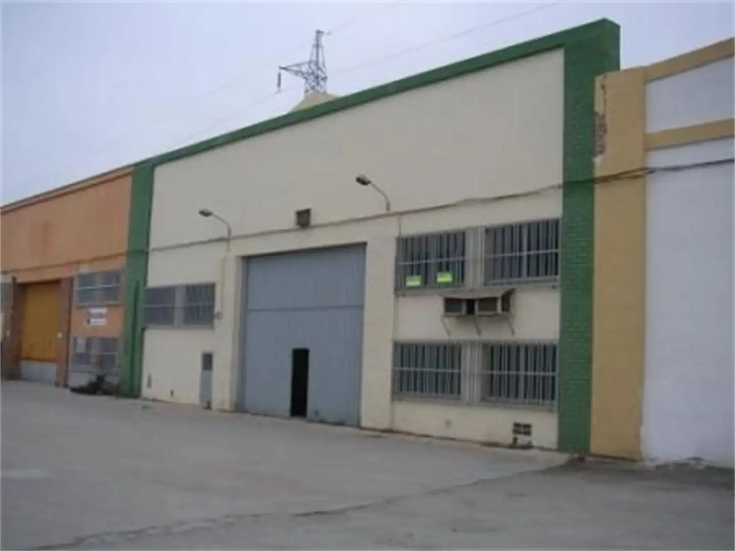 Exterior view of Industrial buildings for sale in Castellón de la Plana / Castelló de la Plana  with Air Conditioner, Heating and Furnished