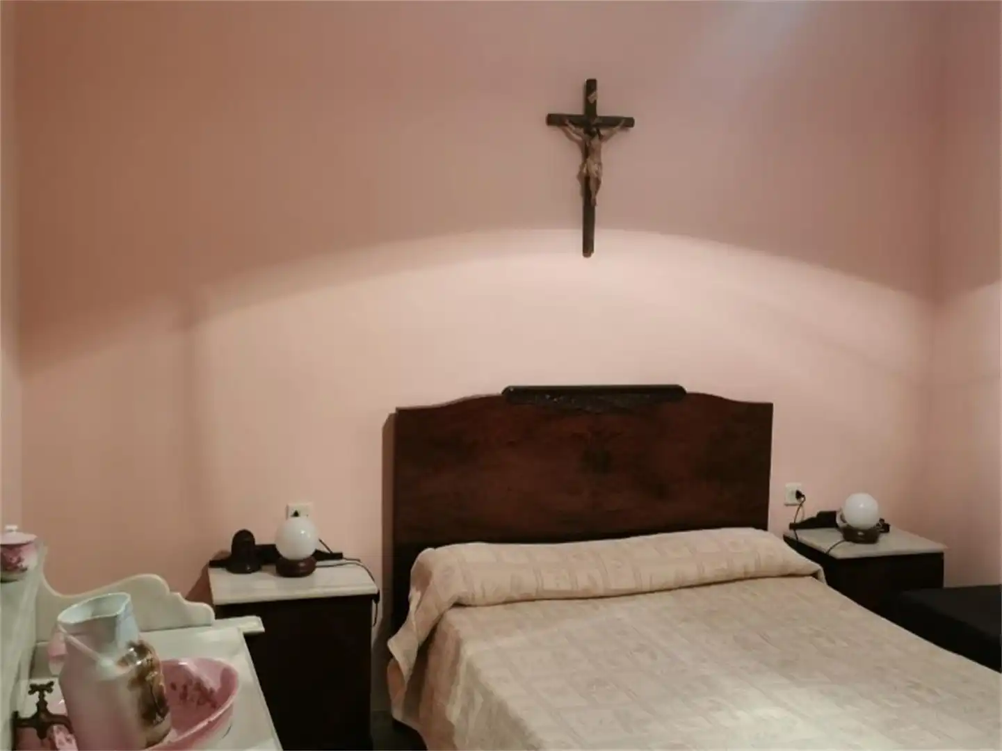 Casa adosada en venta en Paseo San Francisco, 5, Valencia de Alcántara Habitación de Casa adosada en venta en Valencia de Alcántara con Terraza, Amueblado y Balcón
