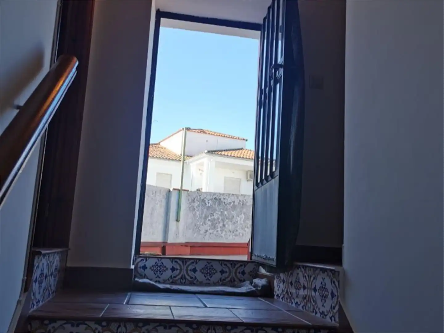 Casa adosada en venta en Paseo San Francisco, 5, Valencia de Alcántara Vista exterior de Casa adosada en venta en Valencia de Alcántara con Terraza, Amueblado y Balcón