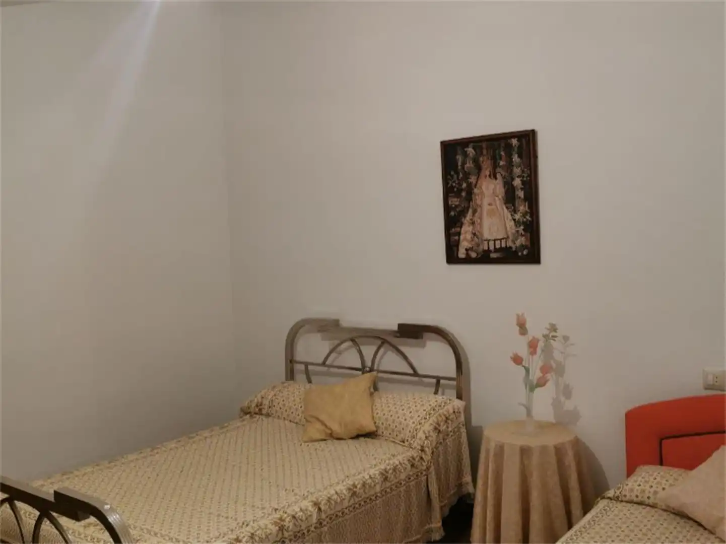 Casa adosada en venta en Paseo San Francisco, 5, Valencia de Alcántara Habitación de Casa adosada en venta en Valencia de Alcántara con Terraza, Amueblado y Balcón