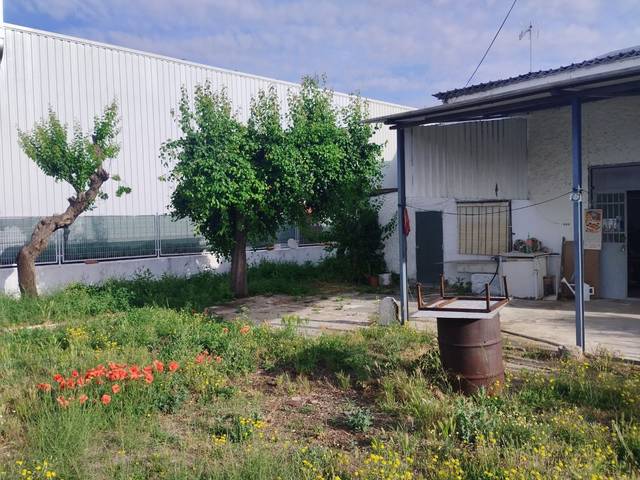 Terreno industrial en Venta en Calle Jacinto Benavente, 20 en Zona Industrial
