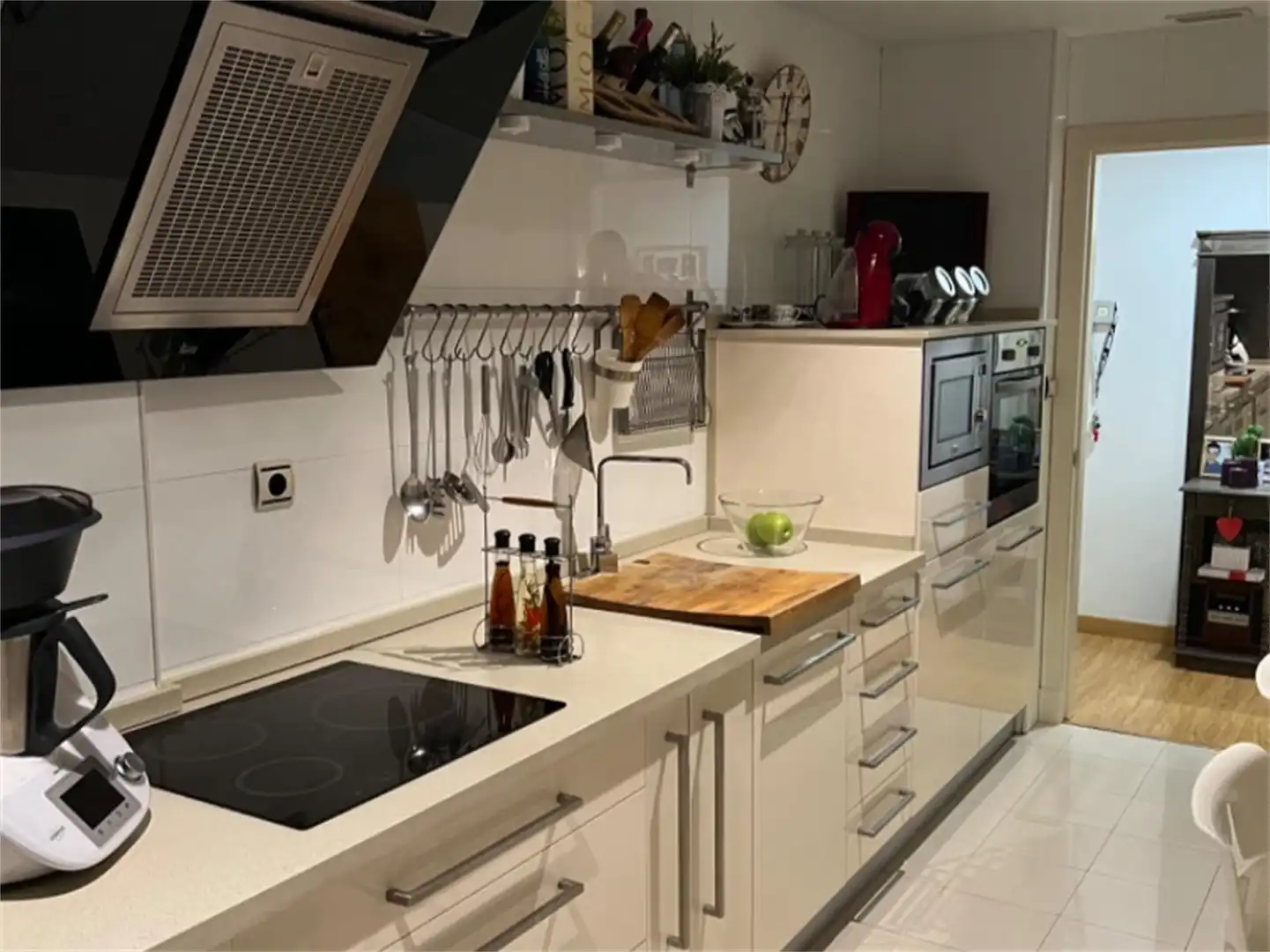 Wohnung zum Verkauf in Calle Mónaco, 1, Barrio Alto Küche von Wohnung zum Verkauf in San Juan de Aznalfarache mit Klimaanlage und Schwimmbad