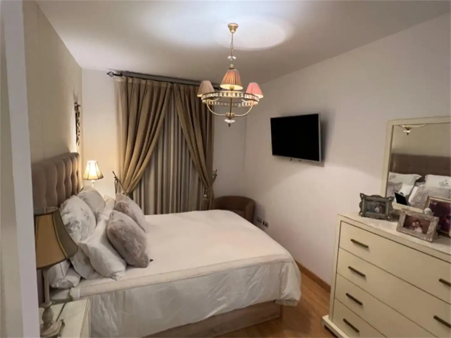 Wohnung zum Verkauf in Calle Mónaco, 1, Barrio Alto Schlafzimmer von Wohnung zum Verkauf in San Juan de Aznalfarache mit Klimaanlage und Schwimmbad
