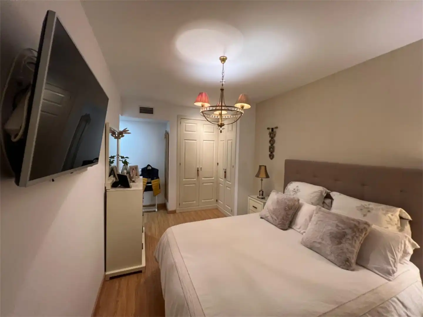 Wohnung zum Verkauf in Calle Mónaco, 1, Barrio Alto Schlafzimmer von Wohnung zum Verkauf in San Juan de Aznalfarache mit Klimaanlage und Schwimmbad