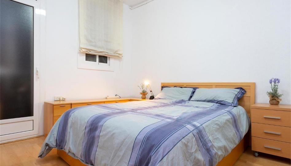 Foto 1 de Piso en venta en Calle Amaya, 23, 2º Ensanche, Navarra