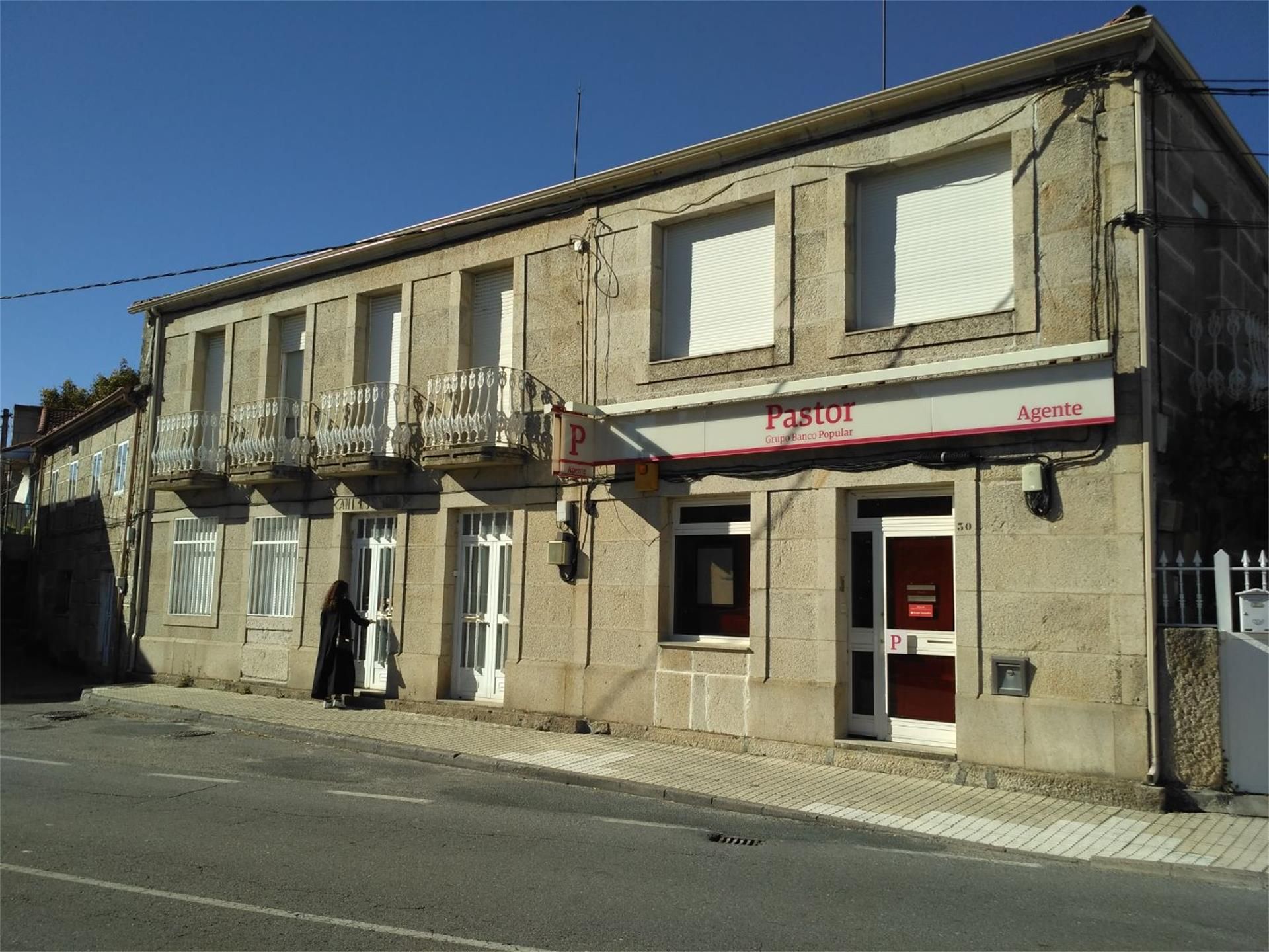 Vista exterior de Casa adosada en venda en Baltar amb Jardí privat i Balcó