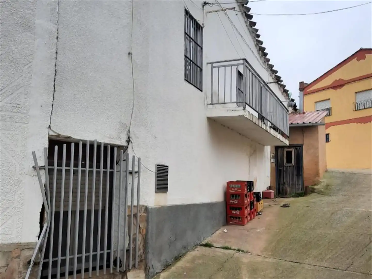 Exterior view of Detached homes for sale in Castronuevo  with Air Conditioner, Heating and Parquet flooring