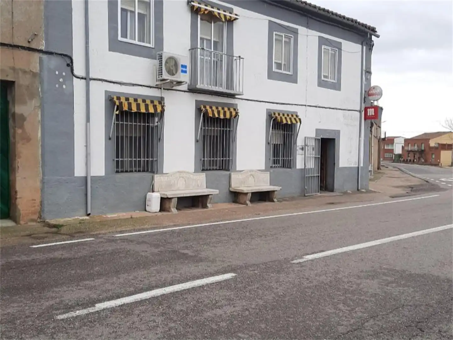 Exterior view of Detached homes for sale in Castronuevo  with Air Conditioner, Heating and Parquet flooring