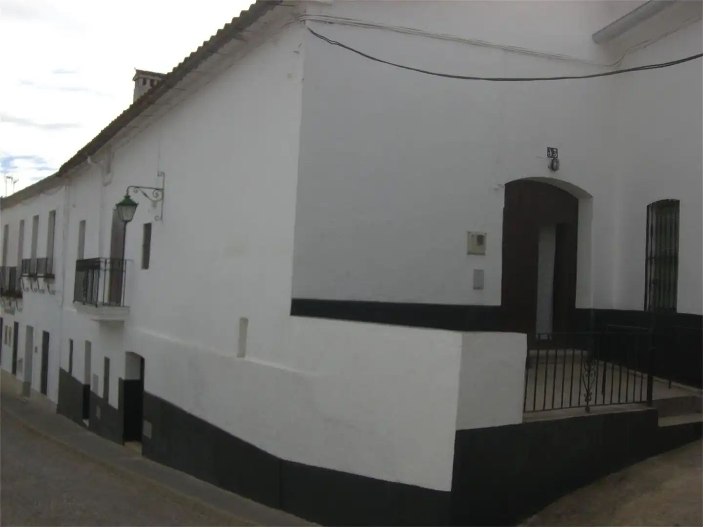 Casa o chalet en venta en Calle la Fuente, 13, Fuenteheridos Vista exterior de Casa o chalet en venta en Fuenteheridos con Terraza y Balcón
