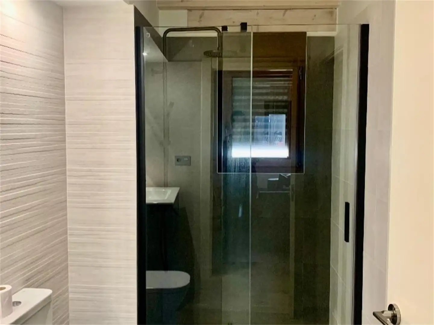 Casa adosada en venta en Calle Conde de Garay, 17, Calahorra de Boedo Baño de Casa adosada en venta en Calahorra de Boedo con Calefacción y Amueblado