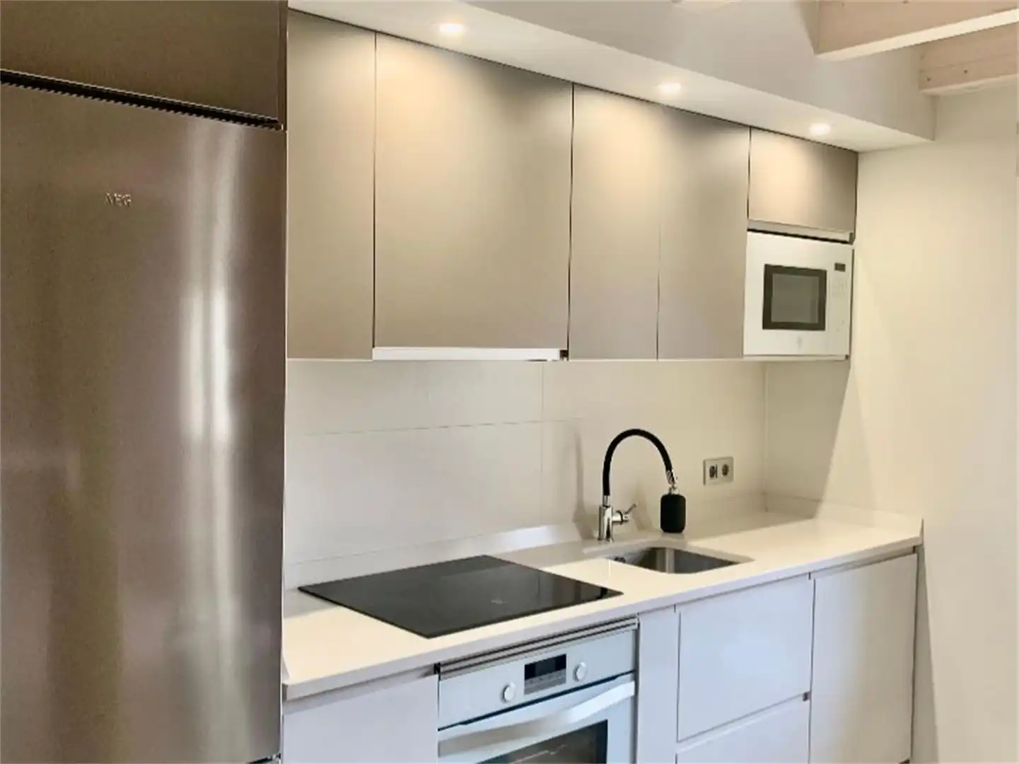 Casa adosada en venta en Calle Conde de Garay, 17, Calahorra de Boedo Cocina de Casa adosada en venta en Calahorra de Boedo con Calefacción y Amueblado