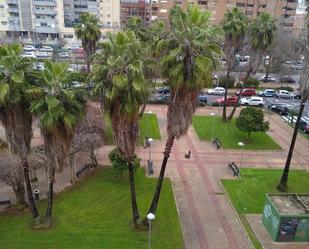 Vista exterior de Pis en venda en Cáceres Capital amb Aire condicionat, Terrassa i Balcó