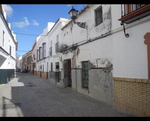 Vista exterior de Casa adosada en venda en Marchena