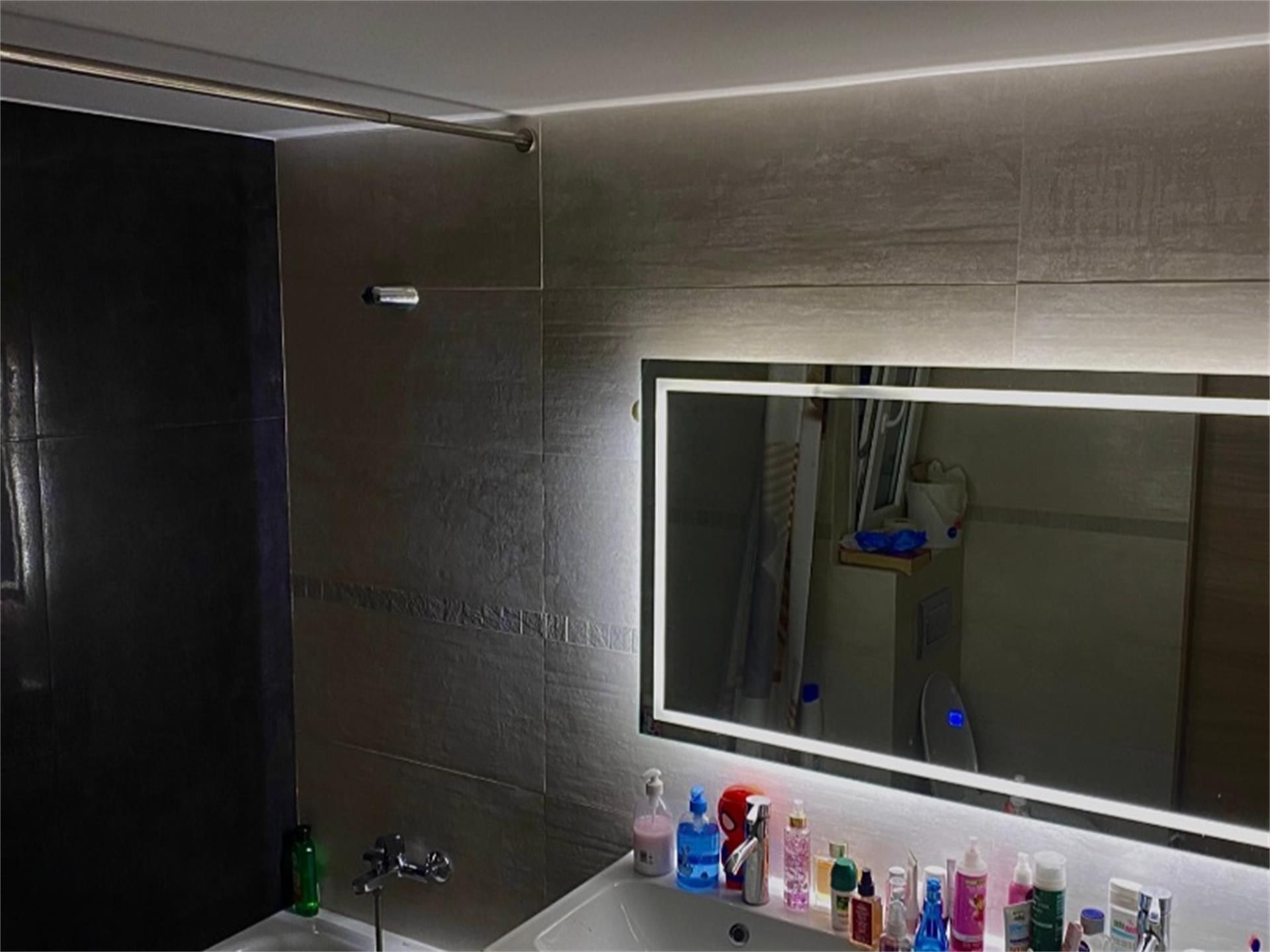 Bathroom of Flat for sale in Badalona  with Air Conditioner and Balcony