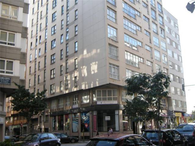 Local comercial en Venta en Rúa Novoa Santos, 29 en Cuatro Caminos - Plaza de la Cubela