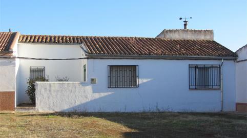 Foto 3 de Casa adosada en venta en Calle San Fernando, 44, Vilches, Jaén