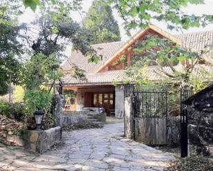 Vista exterior de Casa o xalet en venda en Gondomar amb Terrassa, Piscina i Balcó