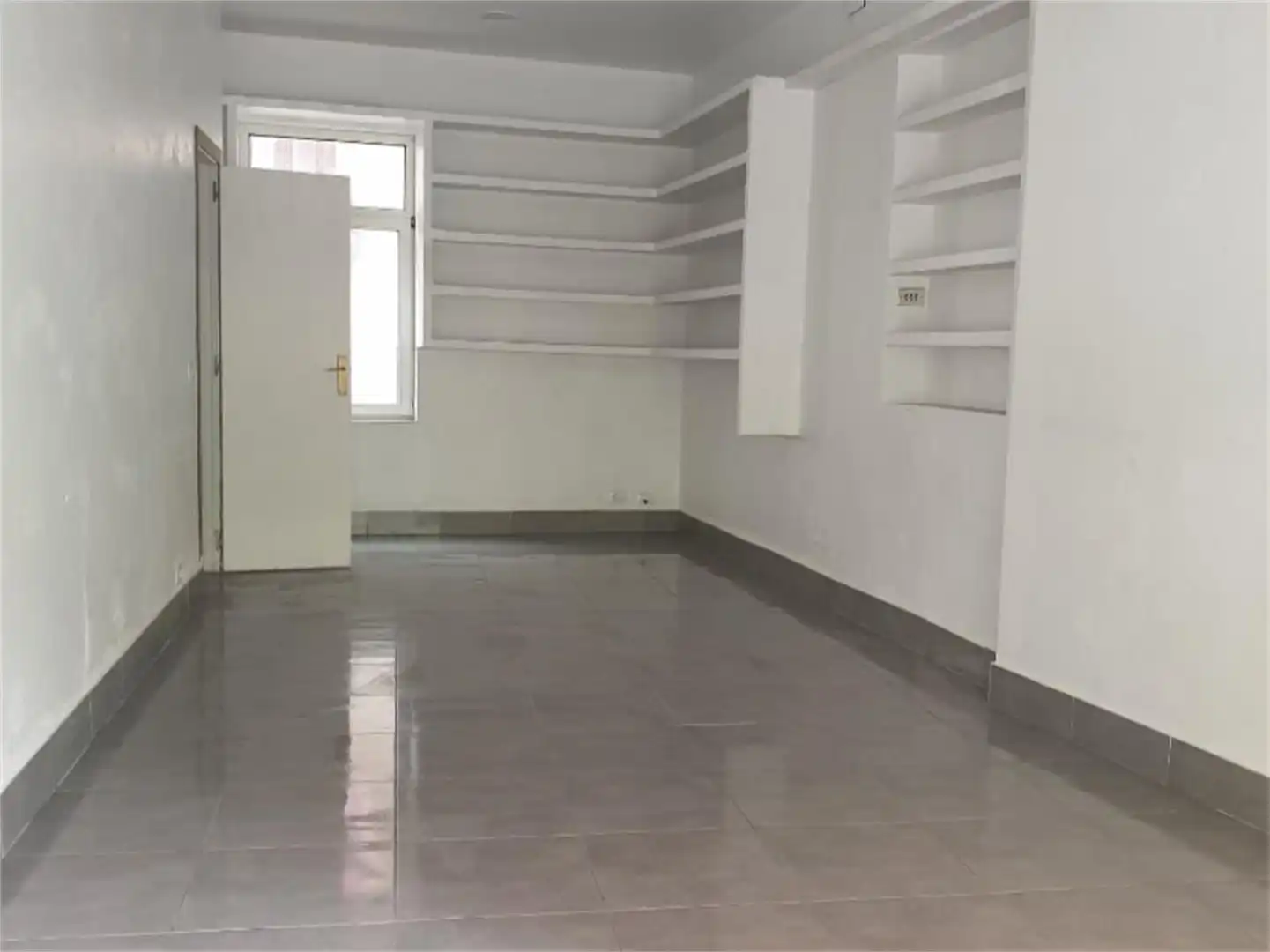 Commercial properties for rent in Prim Kalea, 21, Iturralde