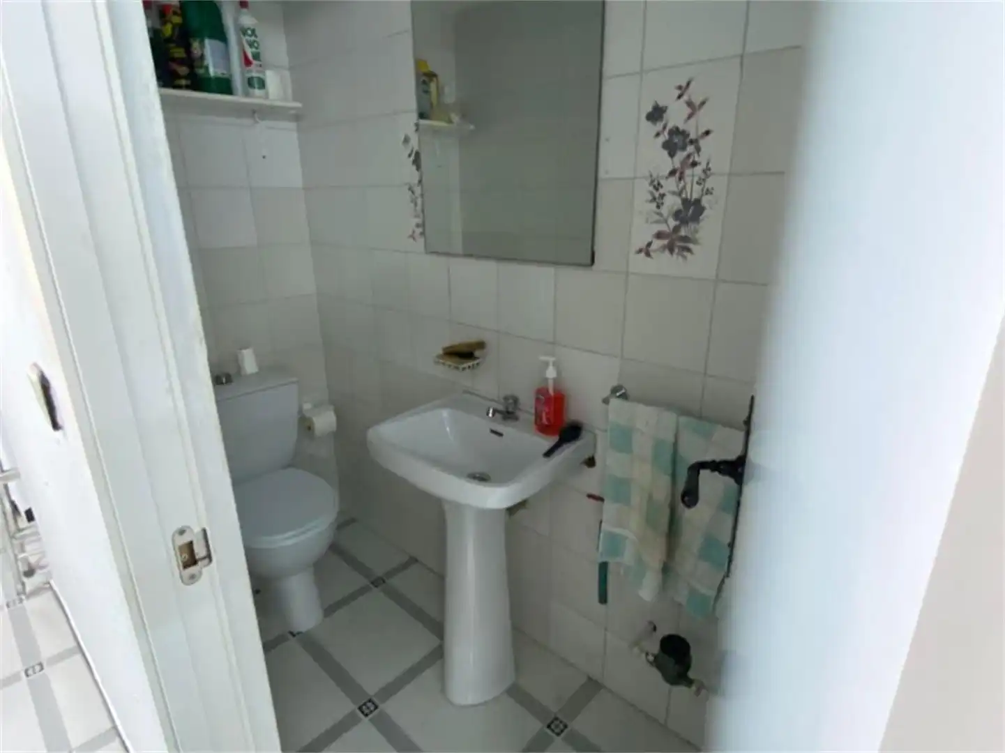 Local en venta en Avenida Vivar Téllez, 34, Hispanidad - Vivar Téllez Baño de Local en venta en Vélez-Málaga con Amueblado