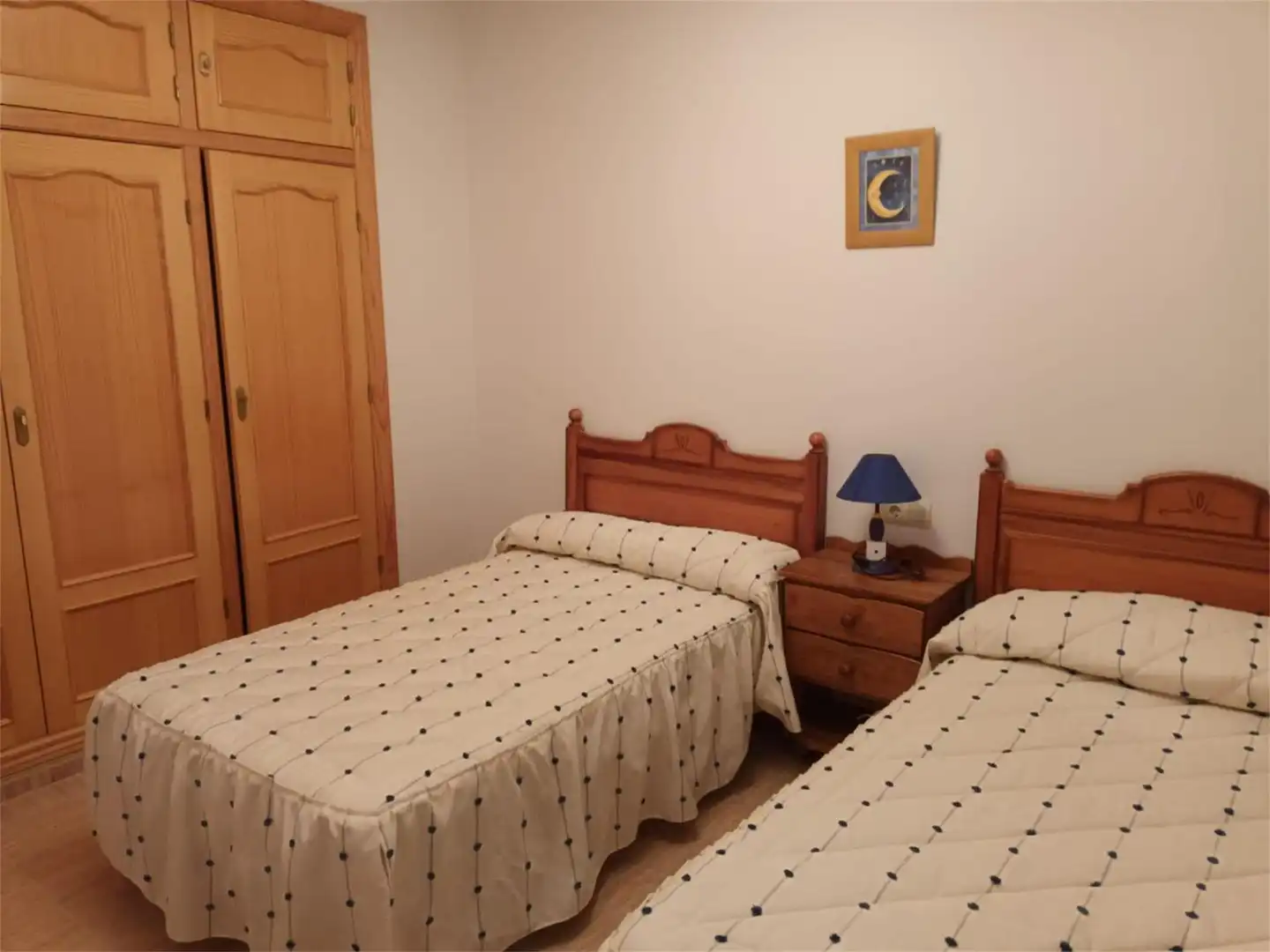 Casa o xalet en venda a Urbanización San Rafael, 5, Baeza Dormitori de Casa o xalet en venda en Baeza amb Terrassa, Piscina i Balcó