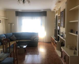 Living room of Flat for sale in Calzada de Calatrava  with Air Conditioner, Heating and Furnished