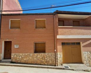 Exterior view of Single-family semi-detached for sale in Peñaranda de Duero  with Terrace