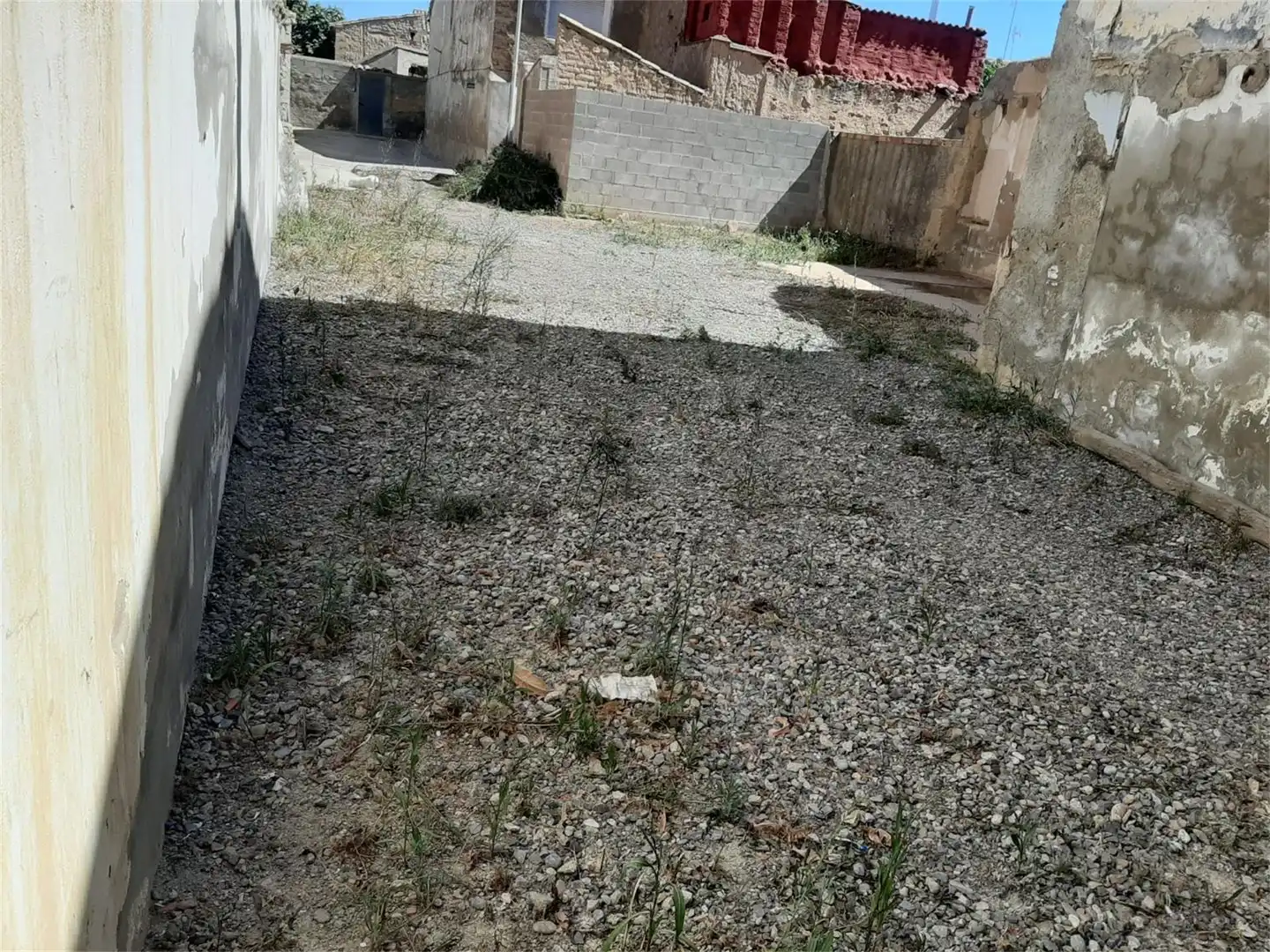 Land for sale in Sena