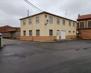 Vista exterior de Casa o xalet en venda en Villamañán