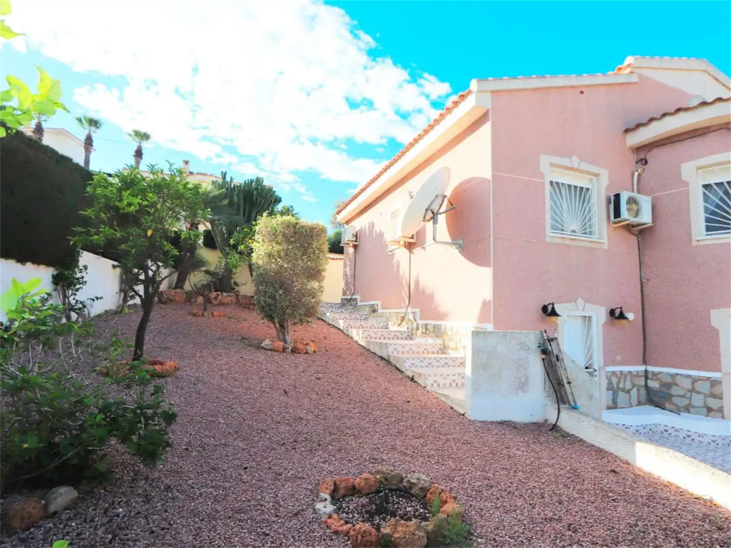 Garden of Houses for sale in Rojales  with Air Conditioner, Heating and Private garden