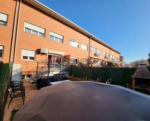 Exterior view of House or chalet for sale in Paracuellos de Jarama  with Air Conditioner, Terrace and Balcony