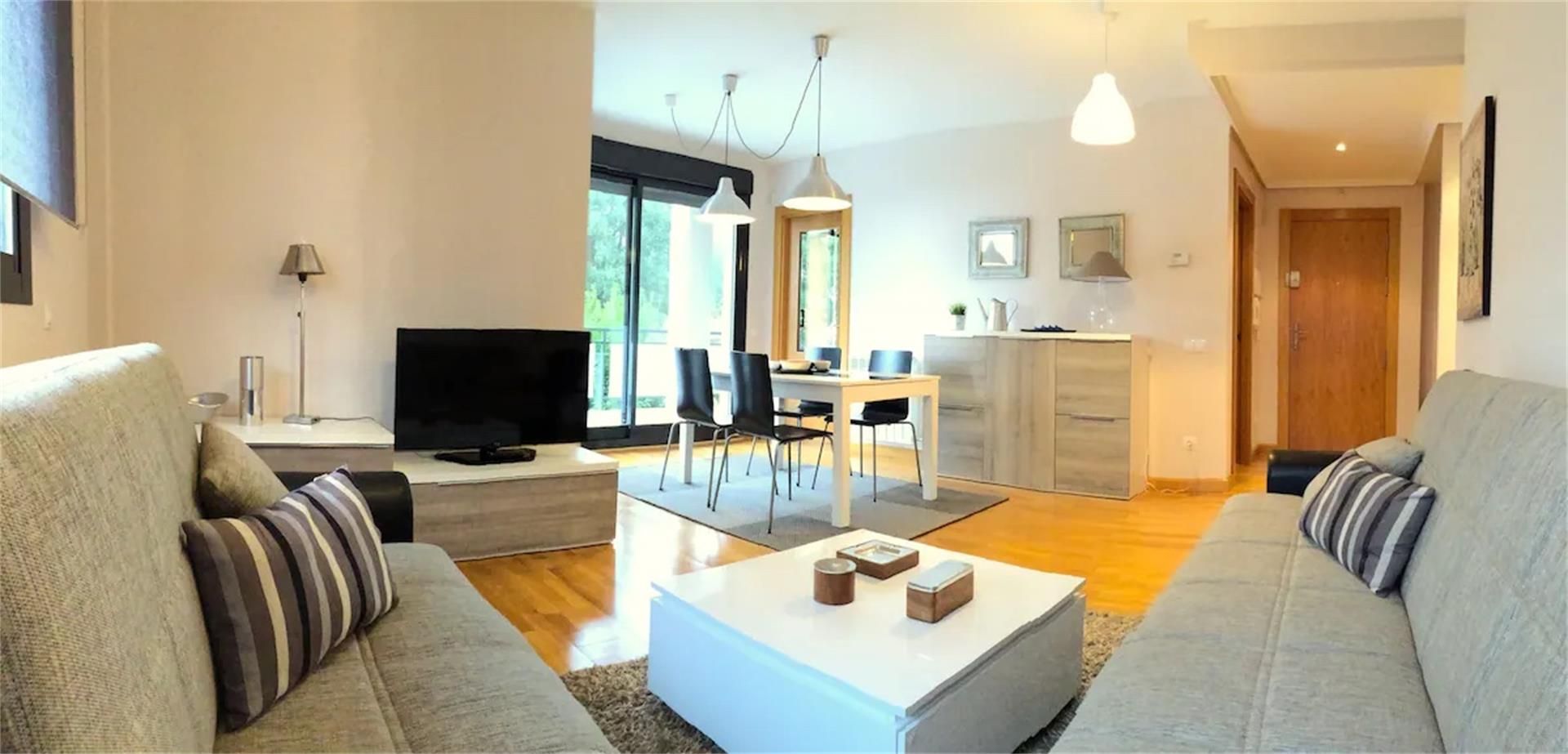 Flat for sale in Avenida la Rioja, 114, Cirueña