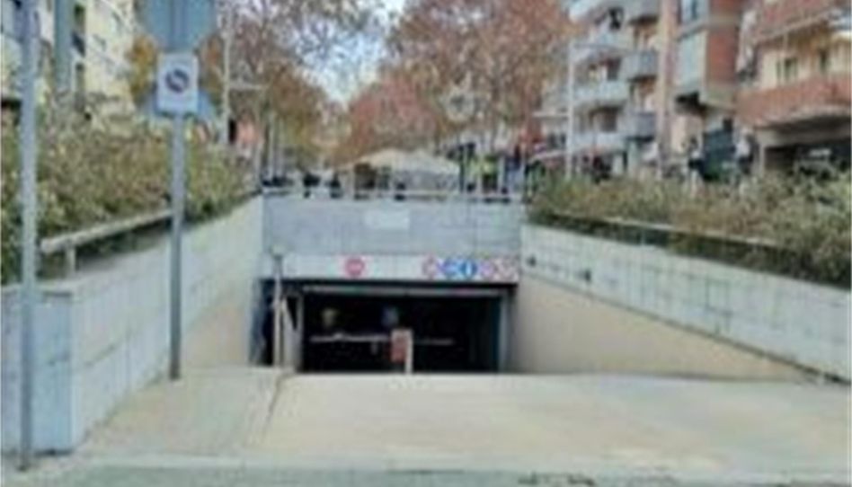 Garaje en venta en Rambla de Sant Sebastià, 2, Centre, Santa Coloma de Gramenet - imagen 1 Foto 1 de Garaje en venta en Rambla de Sant Sebastià, 2, Centre, Santa Coloma de Gramenet
