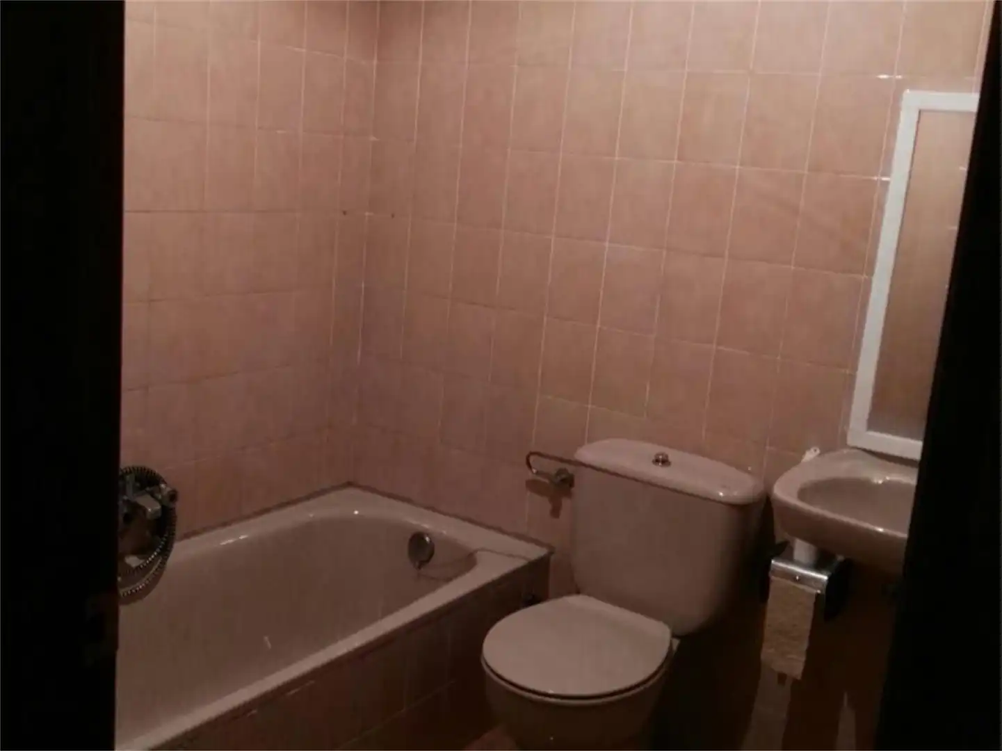Badezimmer von Wohnung zum Verkauf in Villamanín mit Gemeinschaftsparkplatz