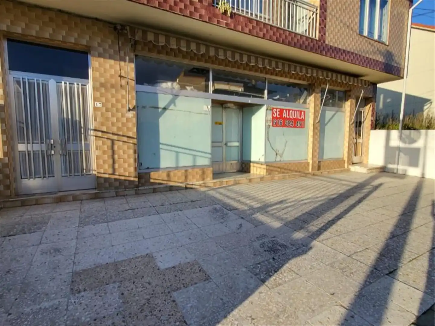 Geschaftsraum zur Miete in Avenida da Toxa, 35, Raxó Geschaftsraum zur Miete in Poio