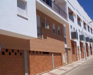 Exterior view of Flat for sale in Castuera  with Air Conditioner and Terrace