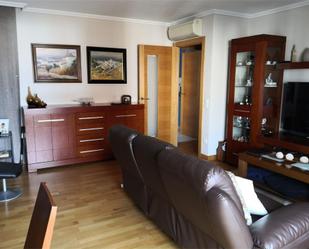 Living room of Flat for sale in  Logroño  with Air Conditioner, Heating and Parquet flooring