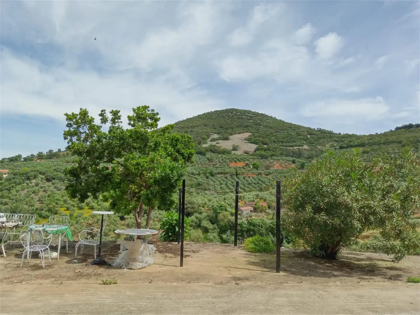 Finca rústica en venta en Calle Peral, 8, Castañar de Ibor Finca rústica en venta en Calle Peral, 8, Castañar de Ibor