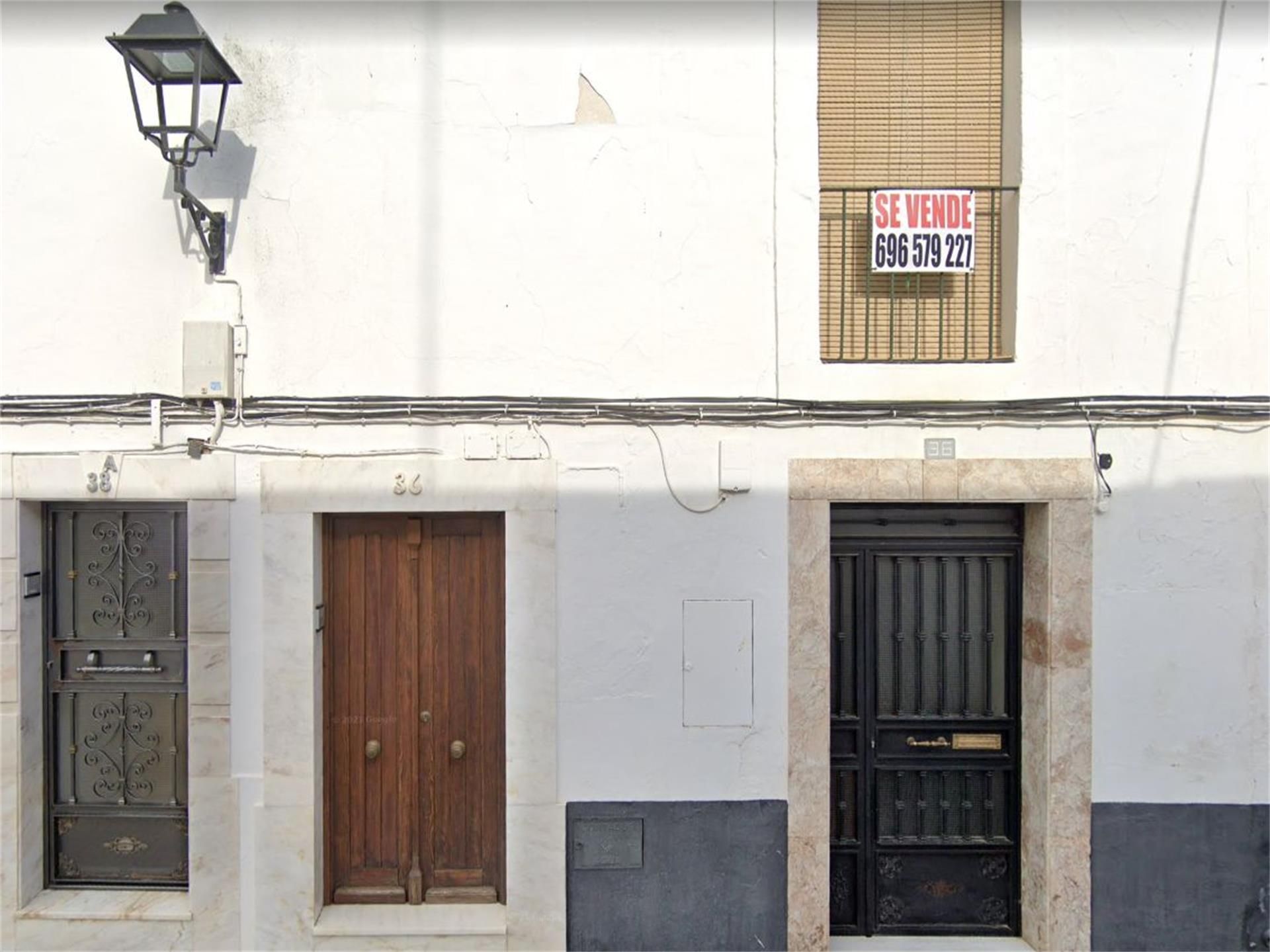 Exterior view of Single-family semi-detached for sale in Olivenza  with Terrace