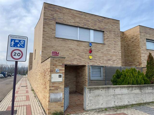 Casa-chalet en Venta en Calle Prado de la Lana, 52 en Avenida de Madrid