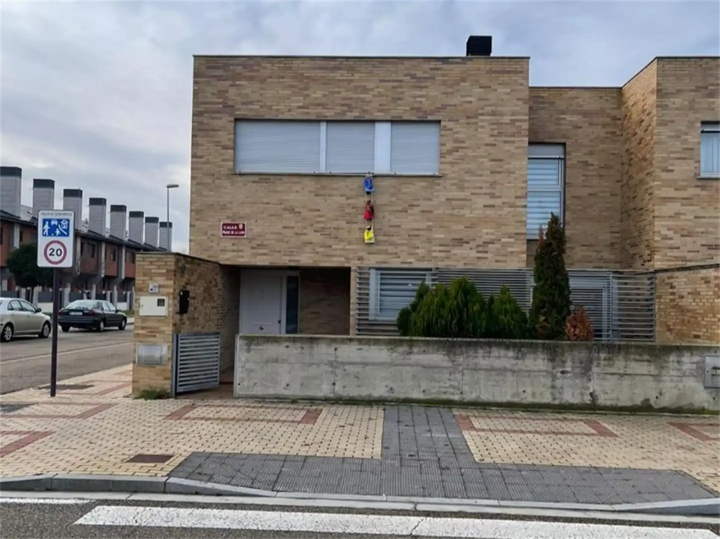 Exterior view of Houses for sale in Palencia  with Heating, Private garden and Parquet flooring