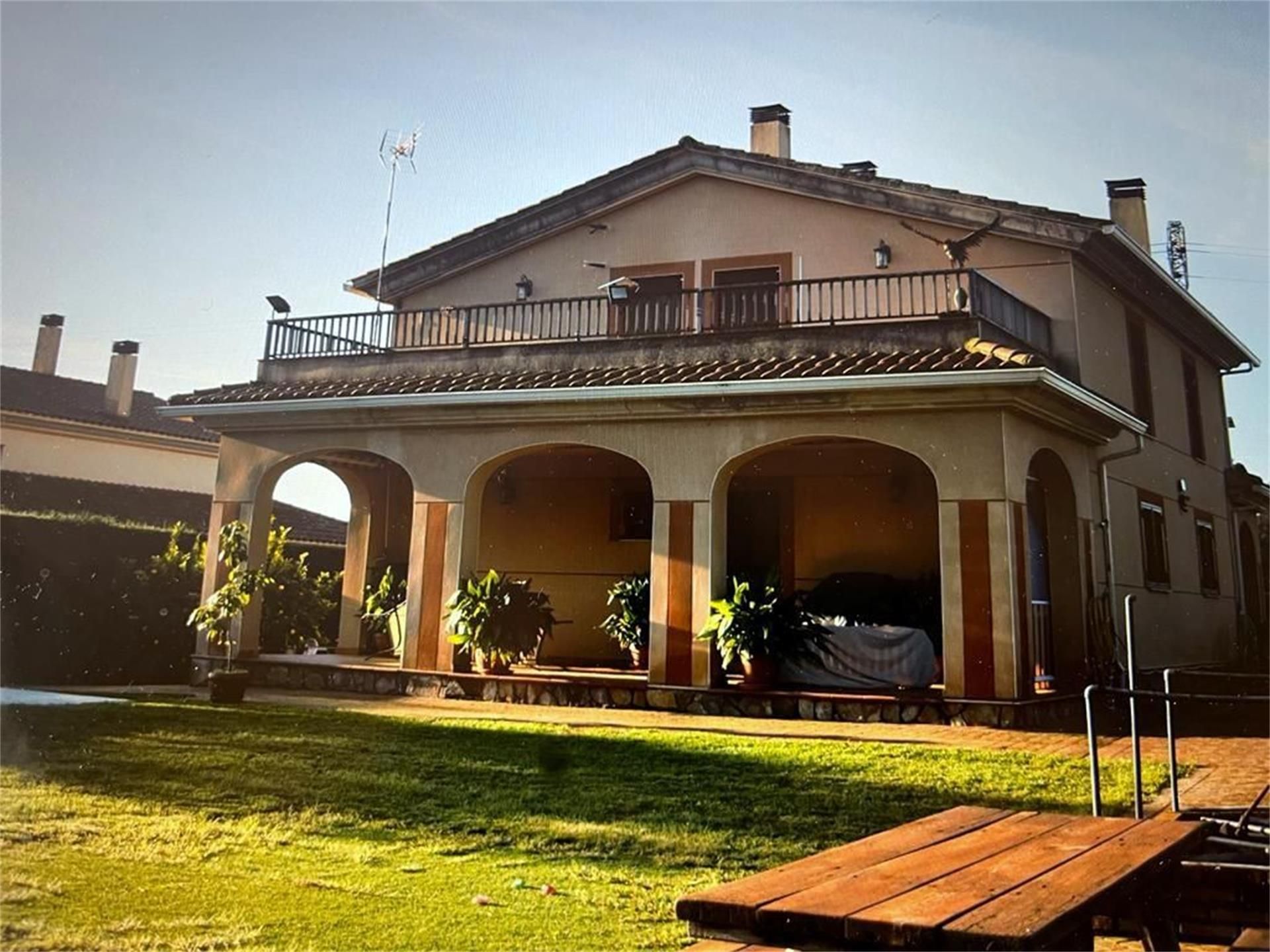 Jardí de Casa o xalet en venda en Santibáñez el Alto amb Aire condicionat, Jardí privat i Terrassa