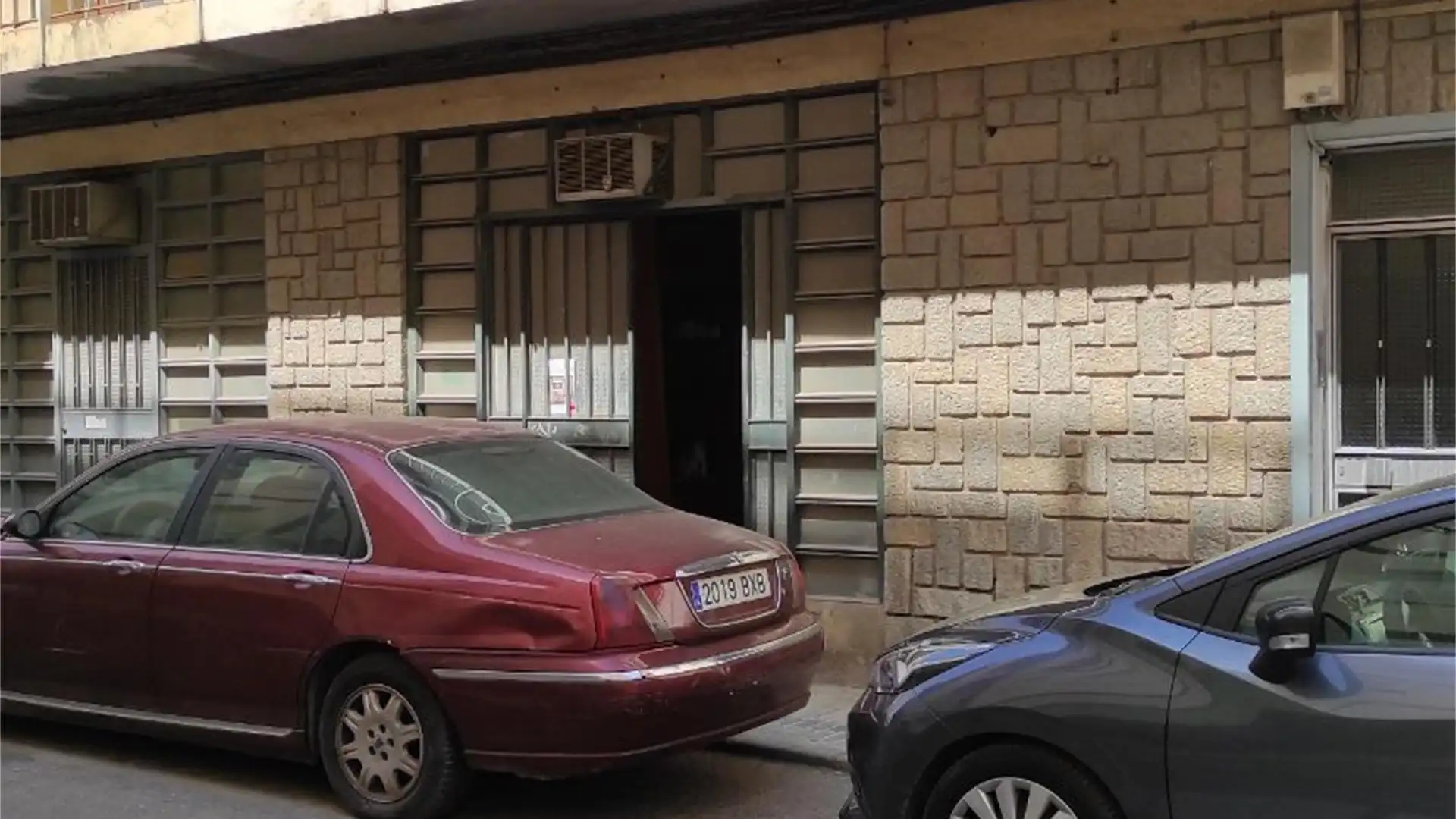 Vista exterior de Planta baja de alquiler en  Jaén Capital