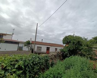 Exterior view of Single-family semi-detached for sale in Villaseco de los Gamitos